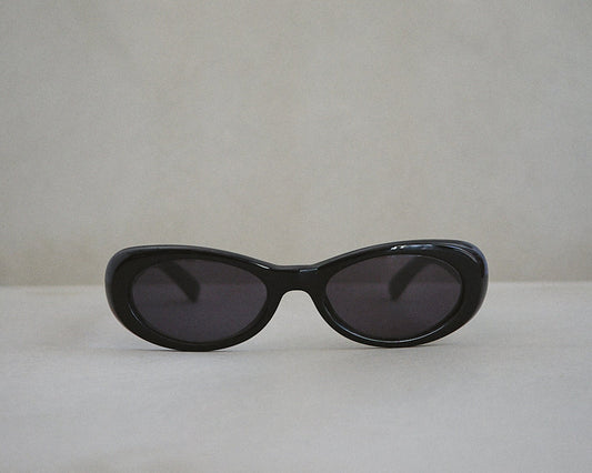 .Edition 01 -  Versus by Versace Mod: VS8 Sunglasses