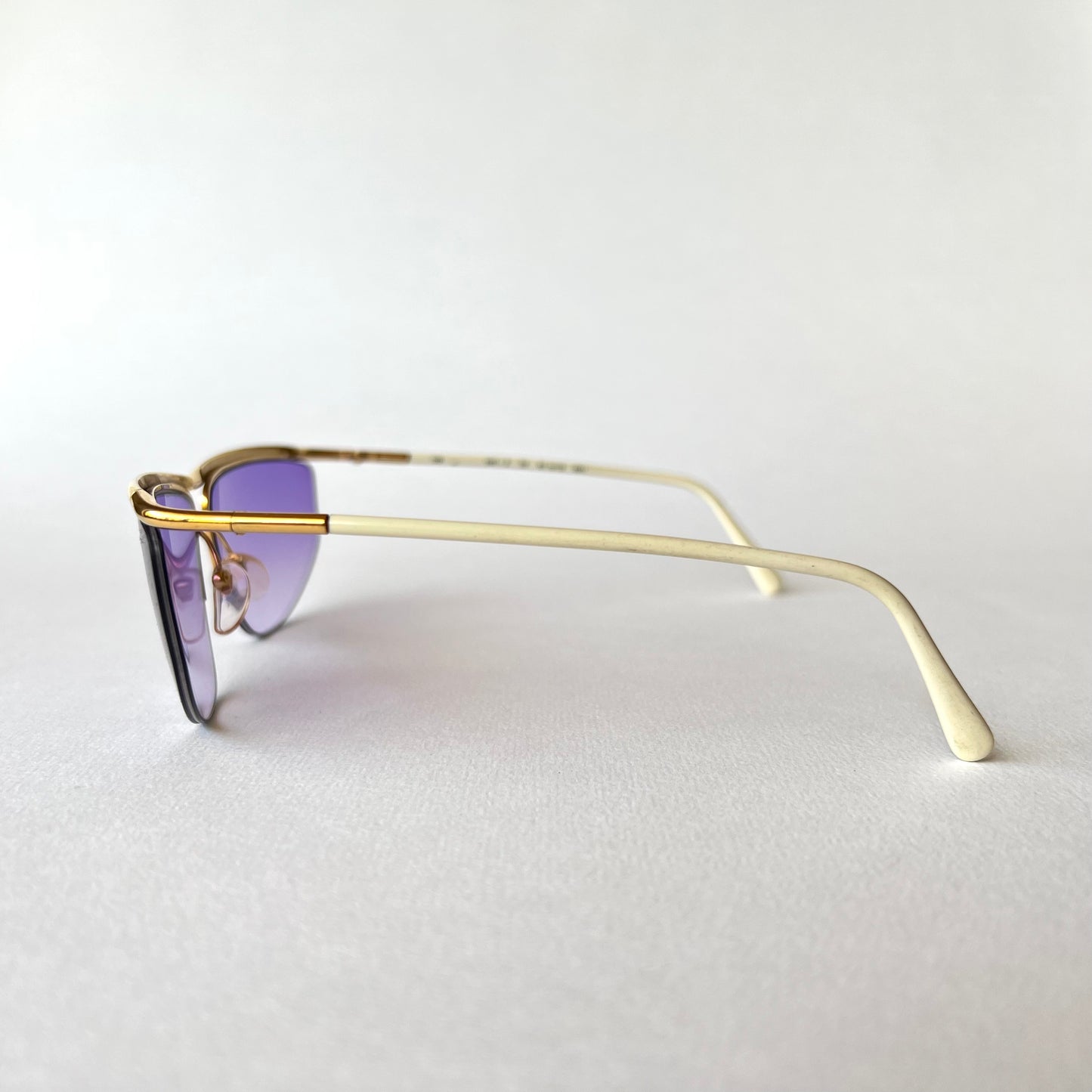 Les Lunettes Essilor Mod 041 Col. 02 Sunglasses